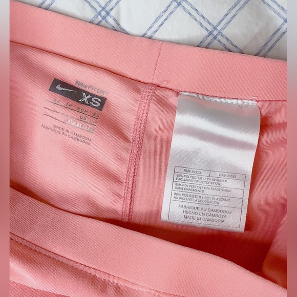 SOLD — NIKE Skort size XS - Picture 4 of 8